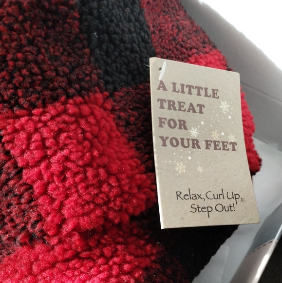 NWT in Box Slipper Socks Buffalo Check Pattern - Picture 6 of 16